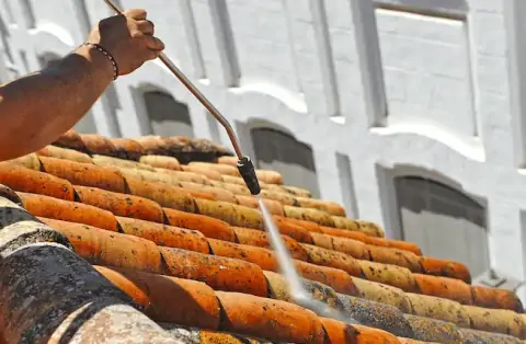 Nettoyage de toitures - Châteaugiron